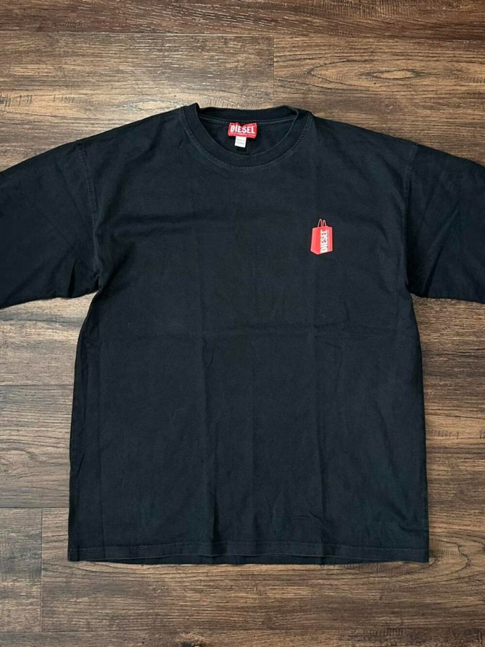 DIESEL BLACK RED SHOPPING BAG PROTOTYPE TEE FIT M